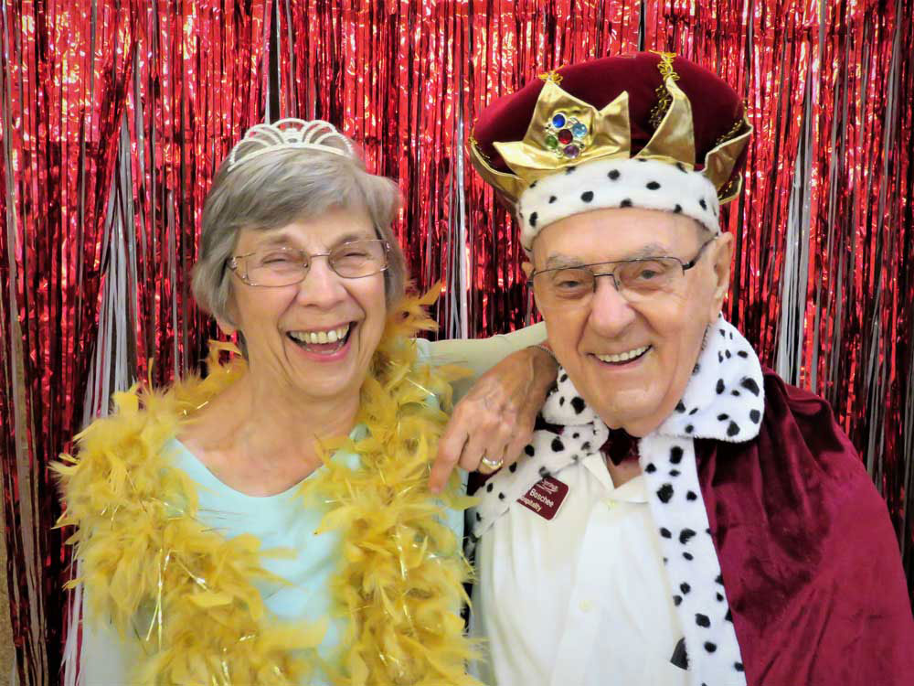 Residents enjoying activities and events at Cottonwood Estates